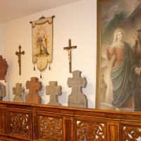 Gem&auml;lde und Grabsteine im Heimatmuseum Bodenheim