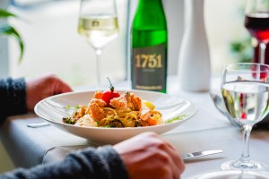 Wein- und Parkhotel_Nierstein_Kommunionsbuffet