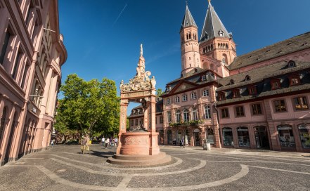 Blick auf den Mainzer Dom vom Domplatz, &copy; Dominik Ketz