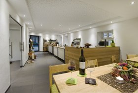 Vinothek Winery Klosterhof