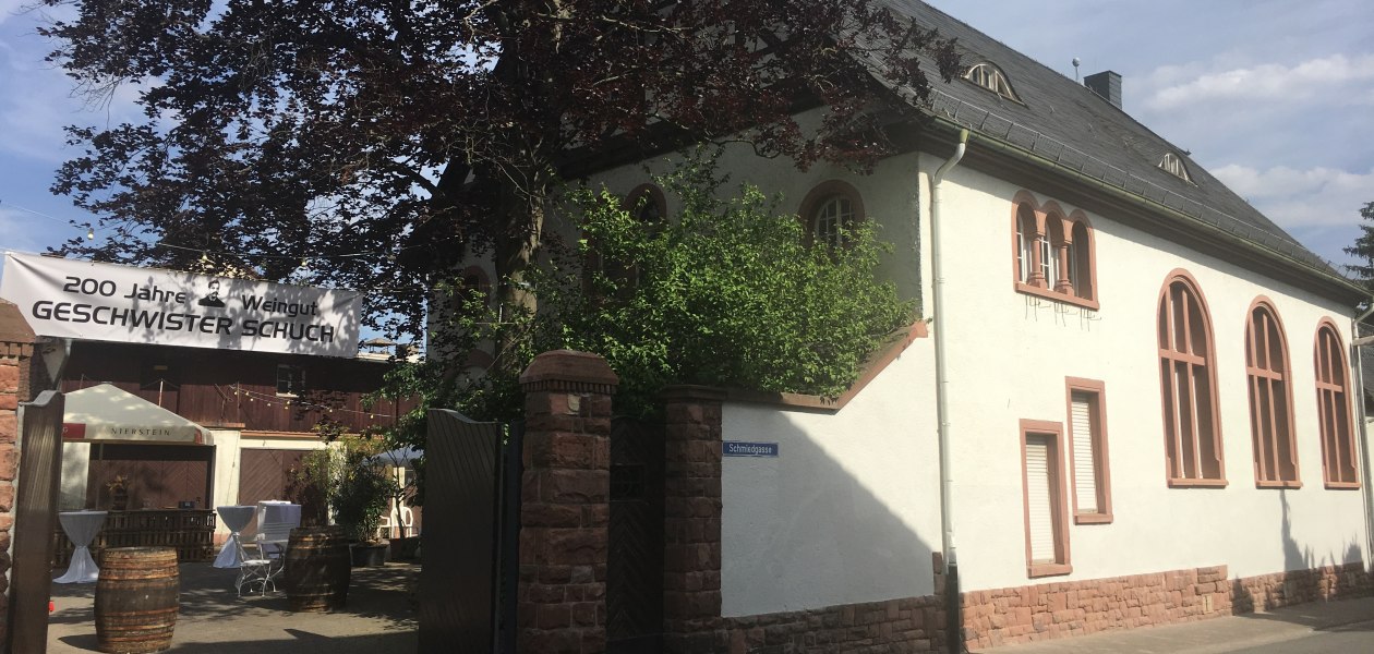 &copy; Weingut Geschwister Schuch