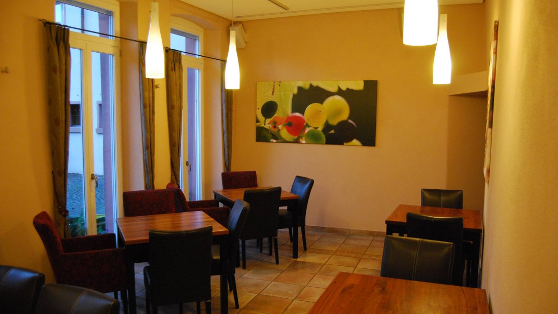 Weingut Kronenhof_Weincafe, &copy; Weingut Kronenhof