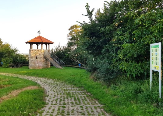Harxheimer Schlo&szlig;bergturm &copy; CC-BY: Birgit Korte
