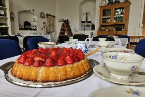 Kuchen mit Sammeltassen