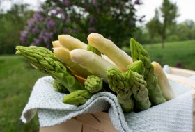 Spargel_aus_Rheinhessen_Spargel_im_Korb &copy; CCO Katja Zentel