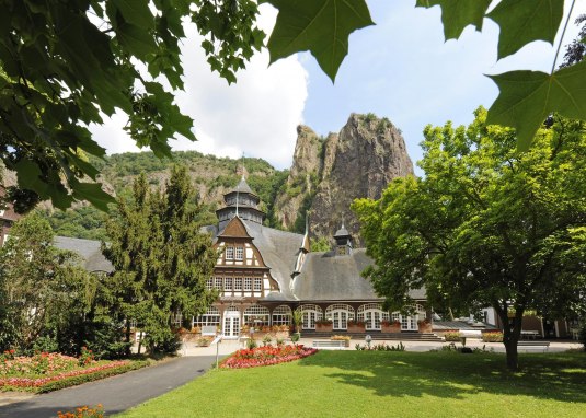 Kurpark Bad Münster am Stein mit Kurmittelhaus