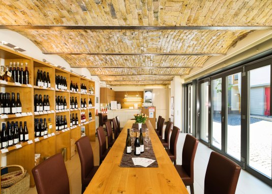 VinoPeth Tradition trifft Moderne &copy; Carsten Costard