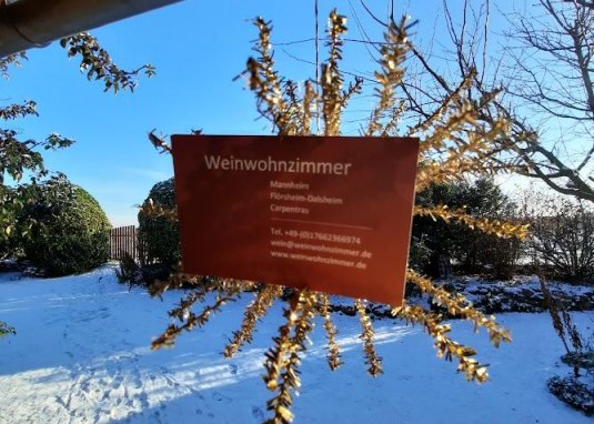 WeinWohnZimmer Winter © Roland Isselhard