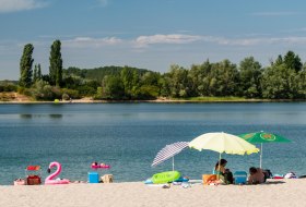 Baden am Altrheinsee in Eich &copy; &copy; Dominik Ketz