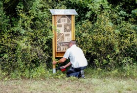 Projekt: Neue Lebensr&auml;ume f&uuml;r Insekten und V&ouml;gel in Ensheim Insektenhotel &copy; Willi Sch&auml;fer