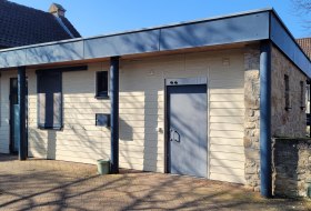 &Ouml;ffentliche Toilette am Friedhof Ober-Ingelheim &copy; Stadt Ingelheim/uz