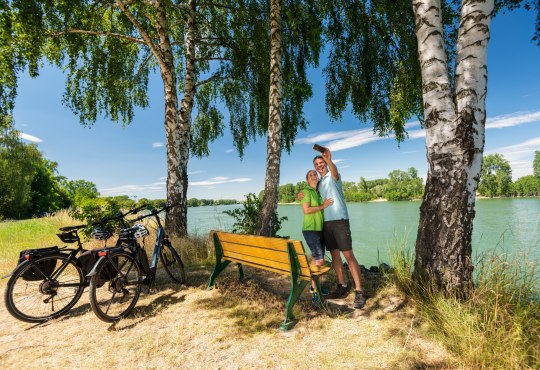 RHT-2019-Rheinradweg-375-Rheinpromenade, Eich, &copy; Dominik Ketz