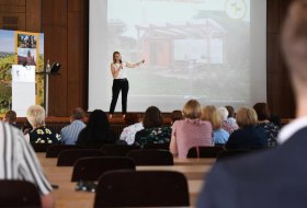 Tourismustag Rheinhessen 2019. Vortrag "Rheinhessen - Auf dem Weg zur Profilierung als Radregion". Silke Heck, BTE Tourismus- und Regionalberatung &copy; Carsten Costard