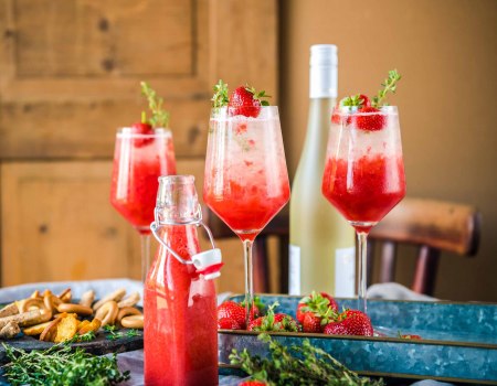 Erdbeer-Thymian-Secco, &copy; Foodistas