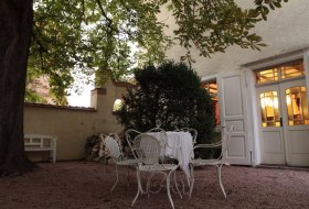 Weingut Bernhard-Räder_Vorgarteb © Weingut Bernhard-Räder