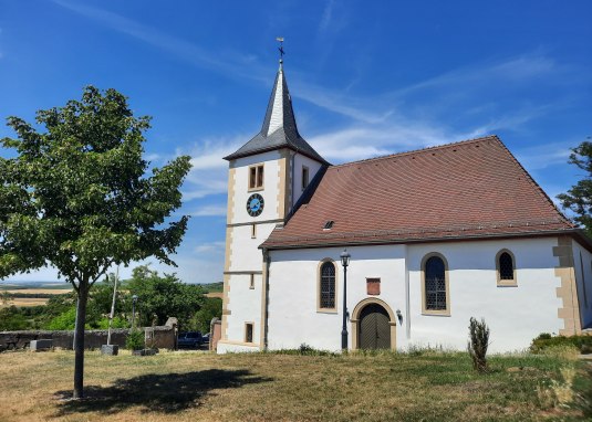 Kirche Hillesheim Rheinhessen 1 &copy; TSC Rhein-Selz