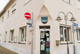 Blick auf die Tourist Info Bodenheim