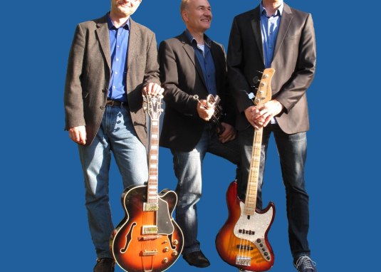 Take Blus &copy; Take Blue