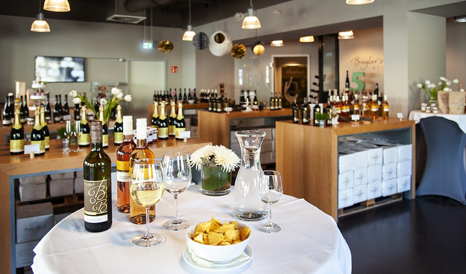 Vinothek Weinladen im Weinhotel Kaisergarten, © Ullrich Knapp