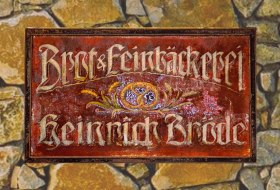 Historisches Schild Backhaus Wackernheim &copy; Emmerling