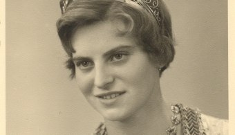 Annegret wedge born Hardt