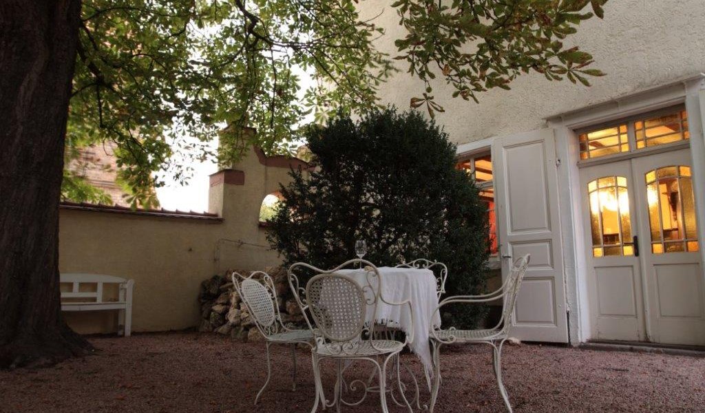 voortuin-en-licht-van-herenhuis_4, &copy; Weingut Bernhard-R&auml;der