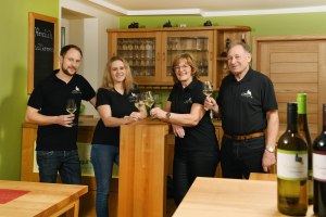 Familie Mees - Weingut Kirchberg-Hof