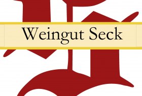 Weingut-Seck-Logo-S-rood © Weingut Seck