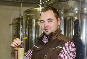 Weingut_Hartmann_Jonas_Otte_1-100