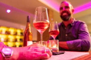 Weinlounge im Weingut M&uuml;ller Lichtweinprobe, &copy; Dominik Ketz