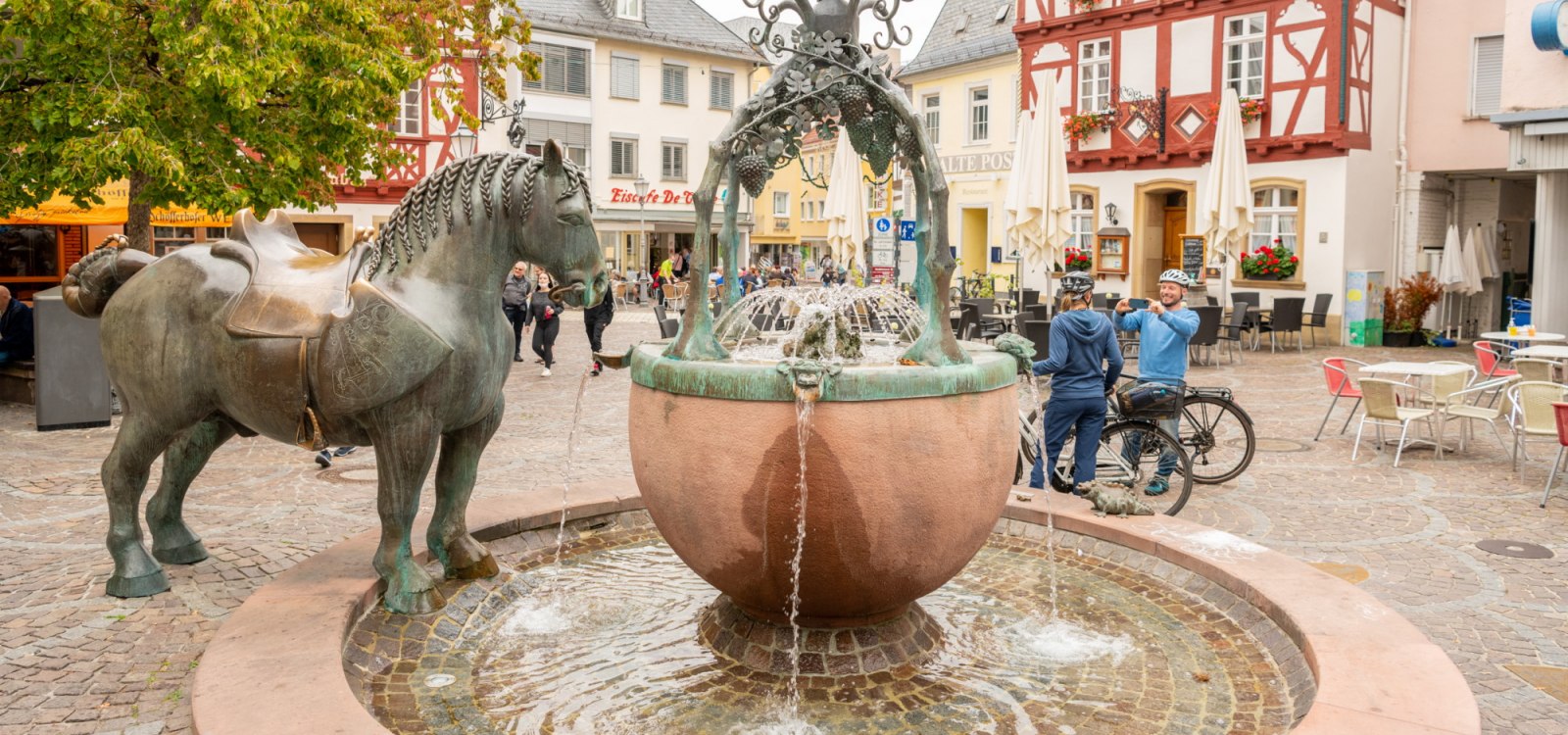 Rossmarktplatz Alzey, &copy; Dominik Ketz