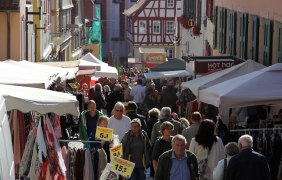 Katharinenmarkt in Oppenheim &copy; Stadt Oppenheim