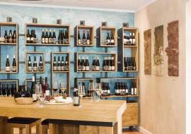 Vinothek Jakob Gerhardt, &copy; Carsten Costard