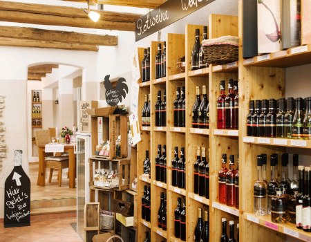 Vinothek &amp; Hofladen Weingut Merl, &copy; Carsten Costard