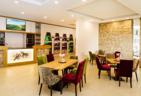 Weingut Krebs-Grode Vinothek © Carsten Costard