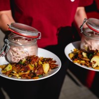 Strau&szlig;wirtschaft_Weingut Karsten Belzer_3 &copy; Clemens Hess Fotografie