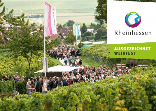 Weinprobe am Weinlehrpfade AUSGEZEICHNET &copy; Rheinhessenwein e.V./ Martin K&auml;mper