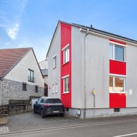 Hausansicht mit E-Ladetankstelle © TI Ingelheim - Frau Albrecht