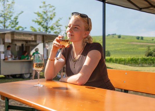 Weinausschank am Turm Weingut &copy; Ortsgemeinde  Bodenheim