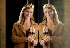 Sarah Schneider mit Spiegelbild &copy; Torsten Silz