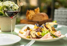 Restaurant in the Ingelheimer Winzerkeller &copy; Dominik Ketz