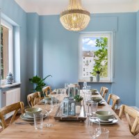 gro&szlig;er Esstisch