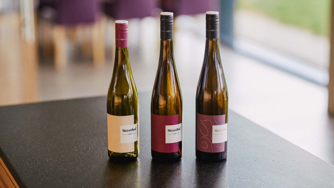 Meyerhof_Flaschen, &copy; Peter Bender