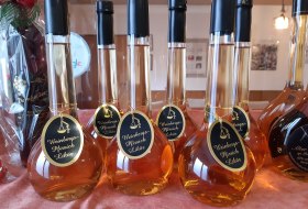 Weingut am Honigberg_Lik&ouml;r &copy; Weingut am Honigberg