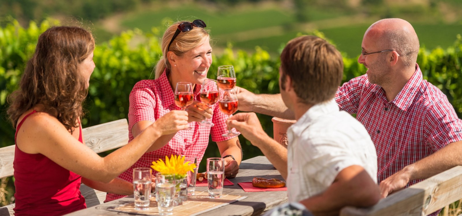 Enjoy wine in the Rhine-Hessian countryside., © Dominik Ketz