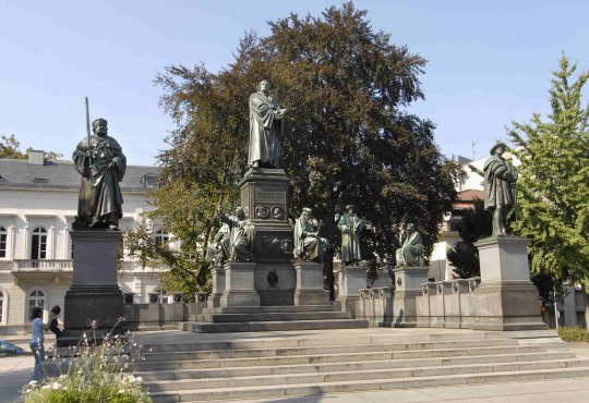 Worms Lutherdenkmal (c) Uwe Feuerbach_UWE4809 KLEIN