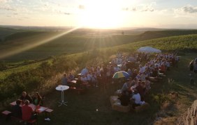 Abend beim Weinfest am Turm