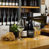 Weingut Hemmes Vinothek Weinprobe &copy; Carsten Costard