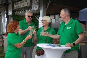 Gl&uuml;hweinausschank am Turm