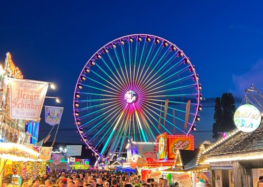 JahrmarktmitRiesenrad &copy; StadtBadKreuznach